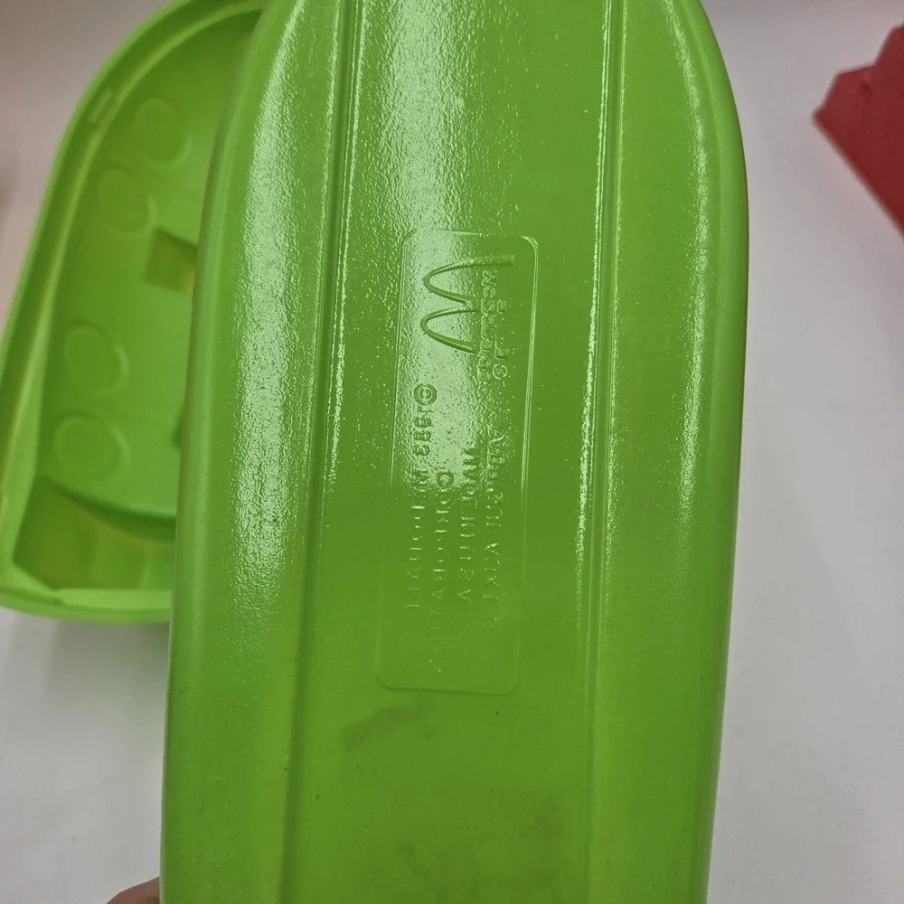 READ RARE  '82 '83 McDonald's Space Ship Caboose Sub Train Plastic Discoloration